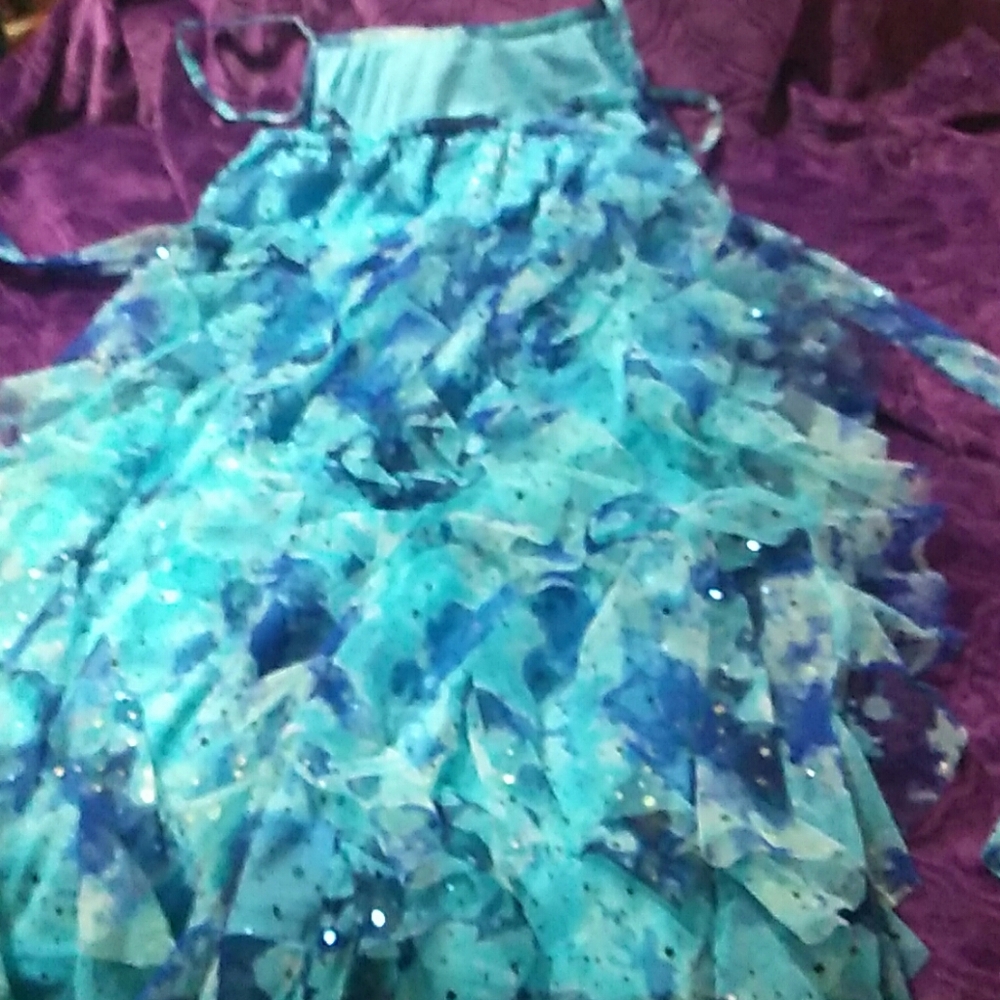 Dress - Picture 3 of 3